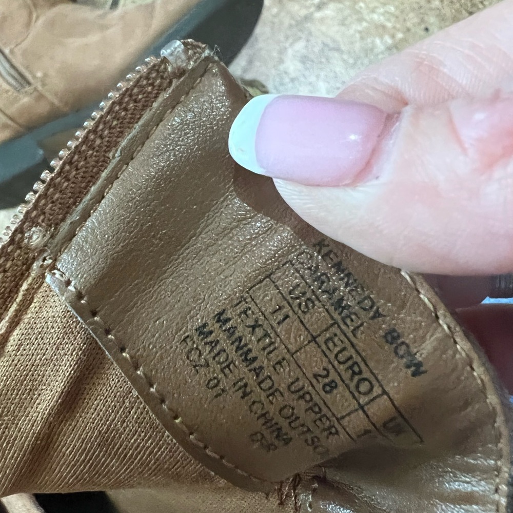 MK girls boots